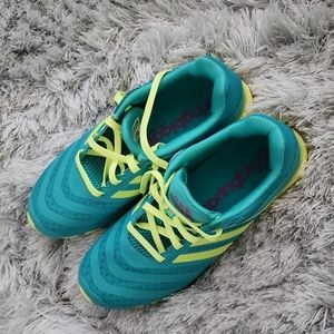 Spring blade tennis shoe